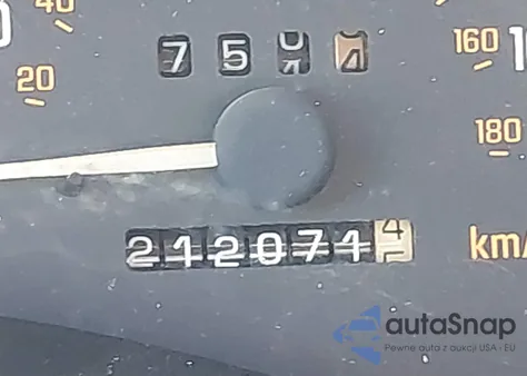 2002 Pontiac Grand Prix Se z USA, uszkodzony, nr VIN 1G2WK52J02F166093